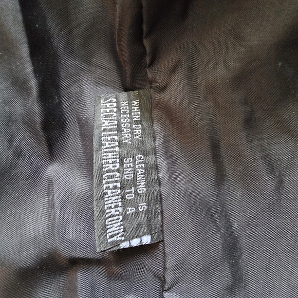 Black and Tan Fringe Leather Jacket - Picture 6 of 8